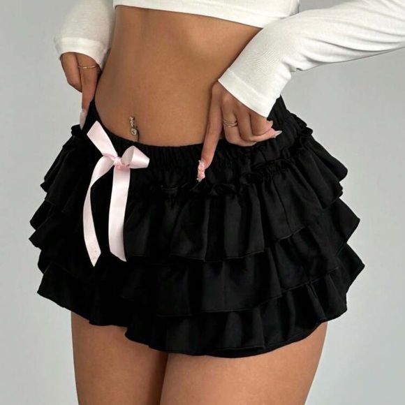 Rebellious Rose Pants - Aloruh Women's  Chic Pink Bowknot Decor Ruffle Trim Low Waist Booty Shorts